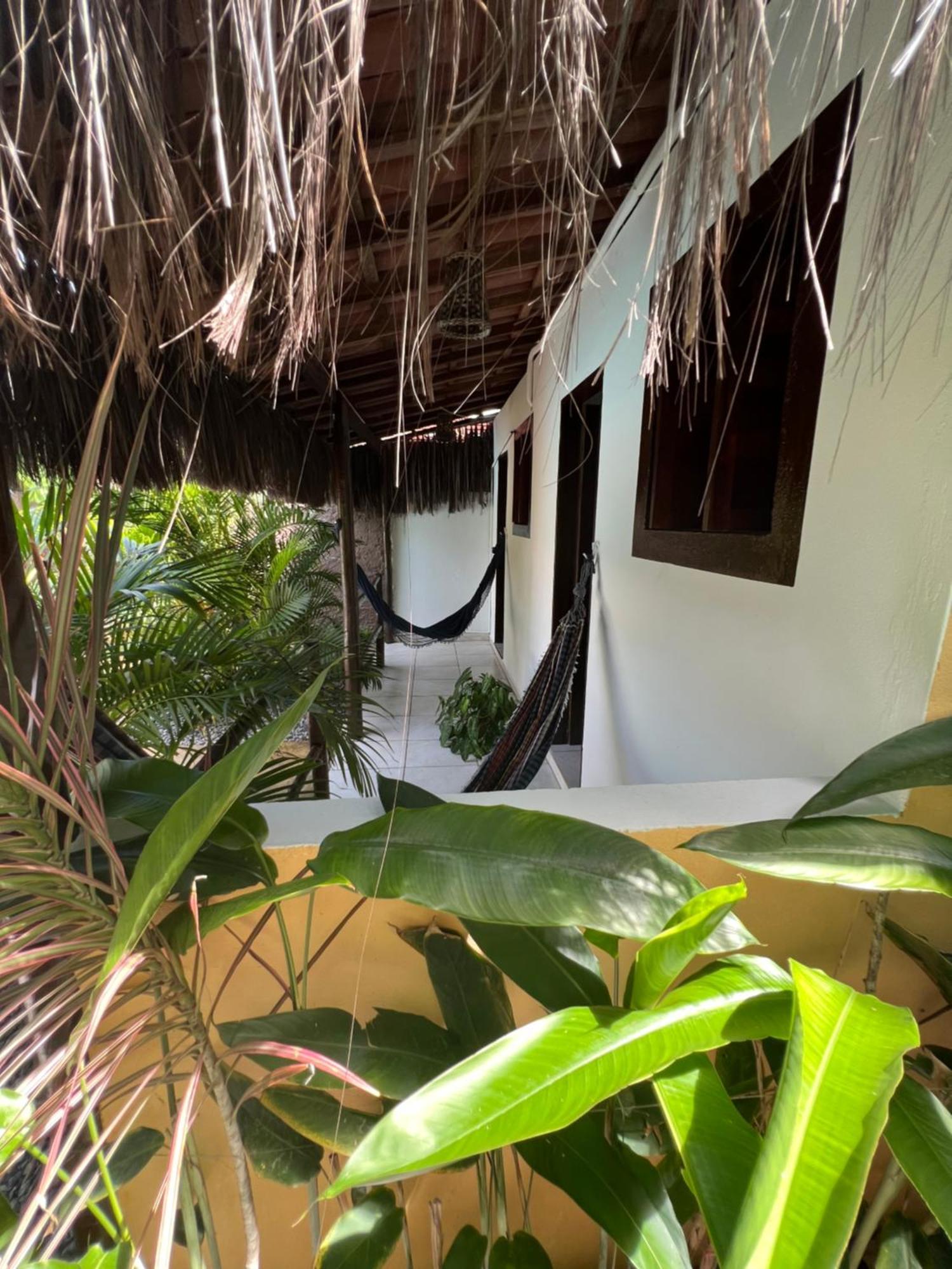 Kuki'S Hostel Praia de Pipa Екстер'єр фото