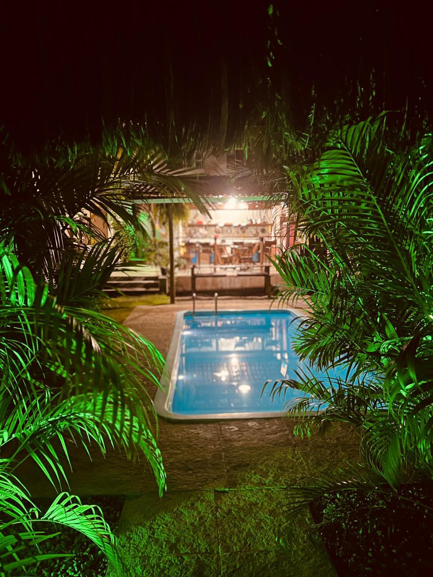 Kuki'S Hostel Praia de Pipa Екстер'єр фото