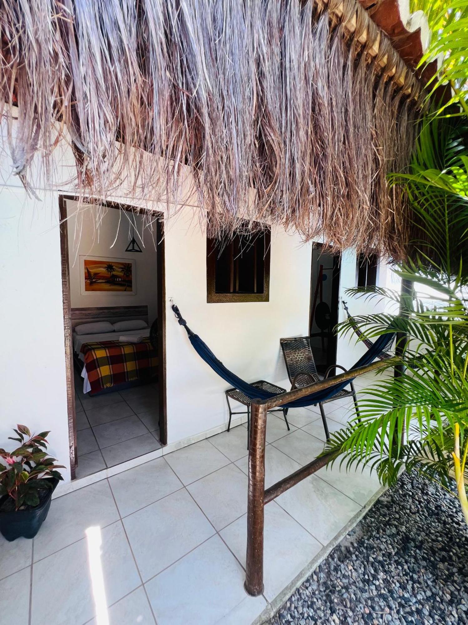 Kuki'S Hostel Praia de Pipa Екстер'єр фото